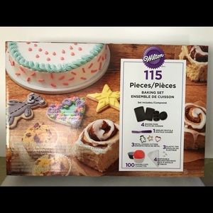 Brand New in Box WILTON 115pcs Baking Set